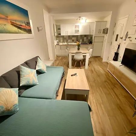 Apartamento*carolapo*con Patio Interior Y Garage Апартаменти *